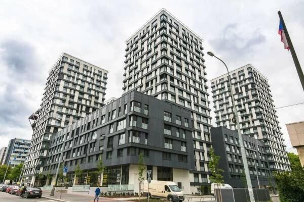 Residence Garden Tower - Parking Praga Exterior foto